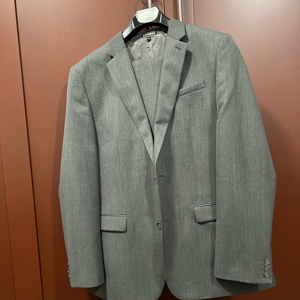EXPRESS MENS SUIT
